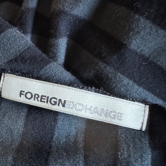 Scarf gray and black striped NWOT - Picture 6 of 6